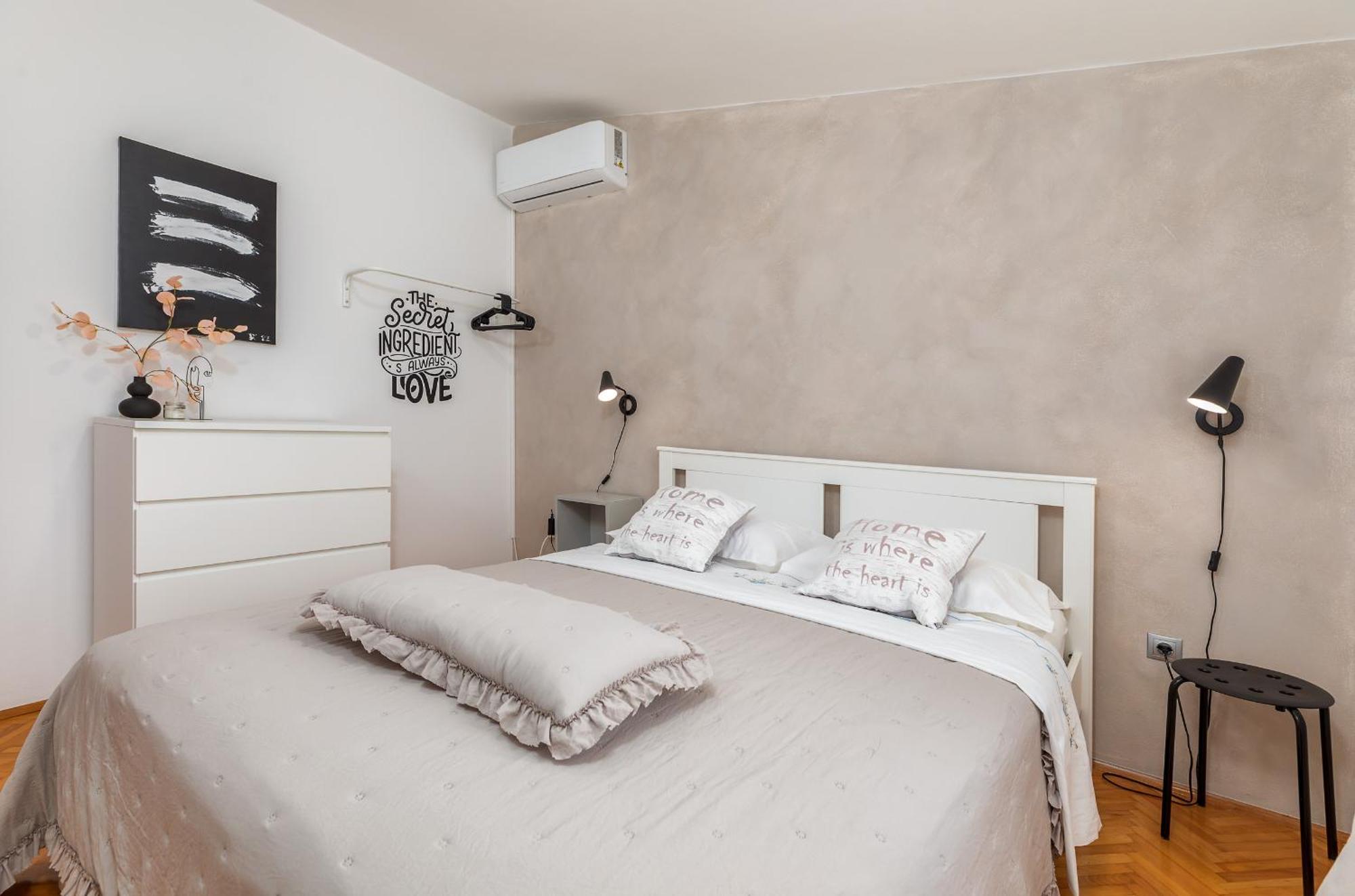 Apartment Tesic Close To The Sea With Shared 4Xbicycles Fazana Bagian luar foto